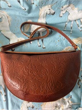 Portland Leather Koala Sling Bag, Large, Meadow